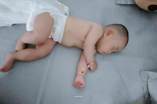 酒泉宝宝口水多怎么回事